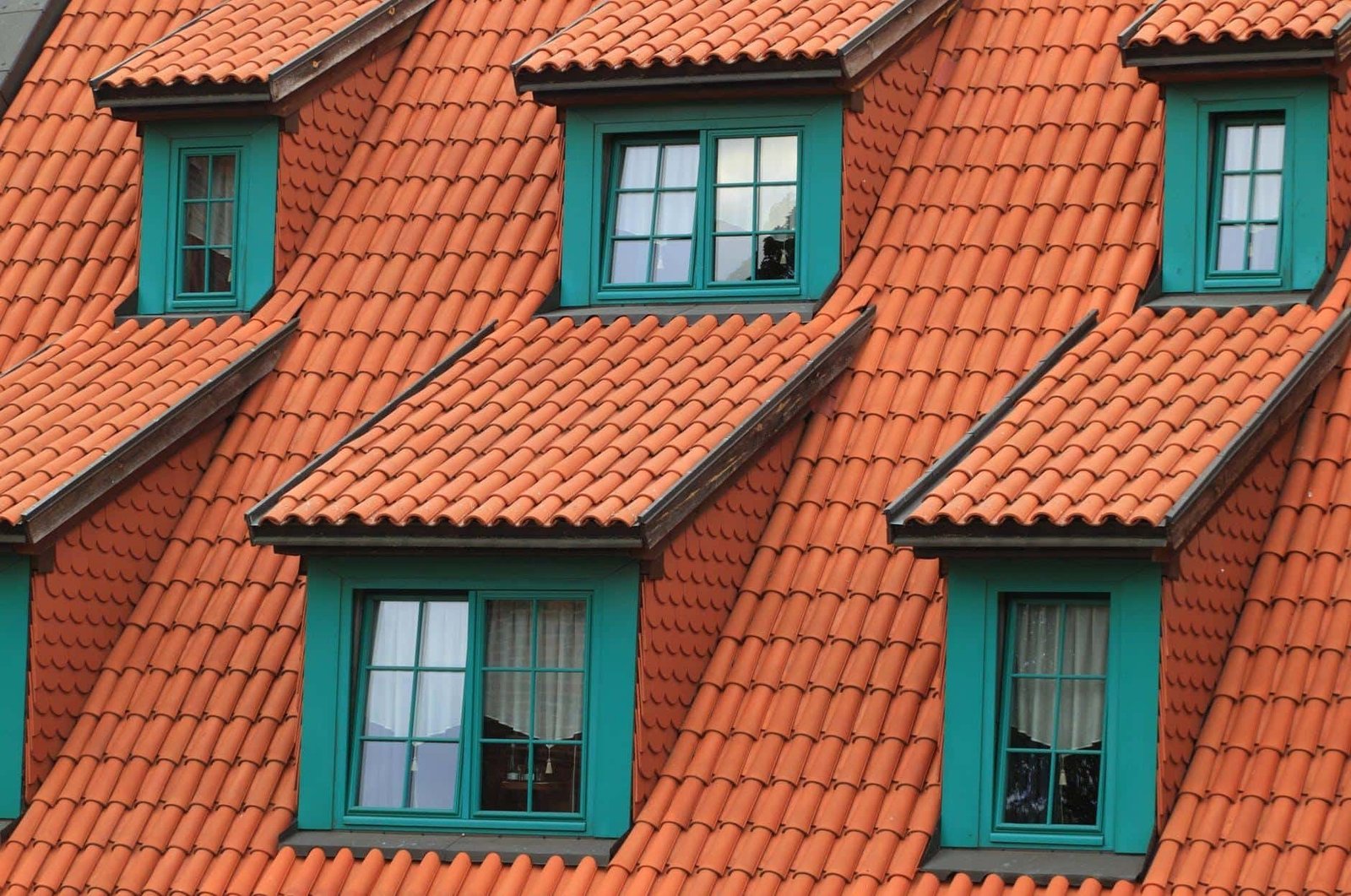 Explore the Best of Roofing Solutions Now