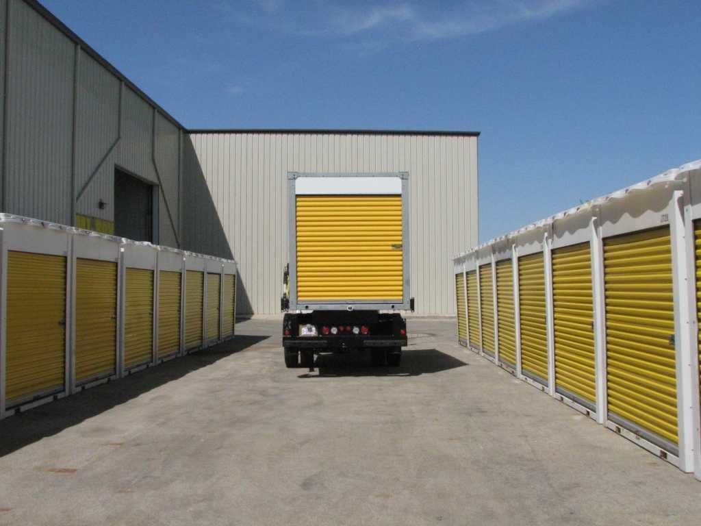 Hire the professional self storage Colorado Springs to avoid extra space