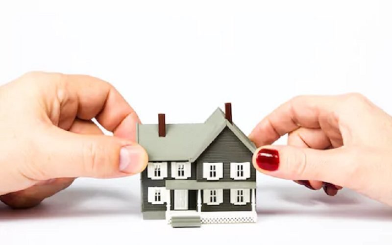 How to Sell Your House While Divorcing Without Any Complications