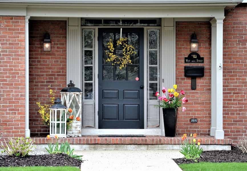 8 Accents To Give Your Front Door Personality