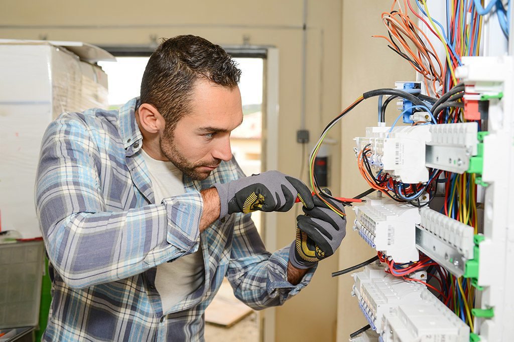 How Do You Troubleshoot Electrical Problems In Your Home? 