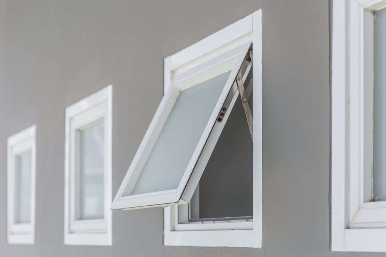 The Pros & Cons of Awning Windows