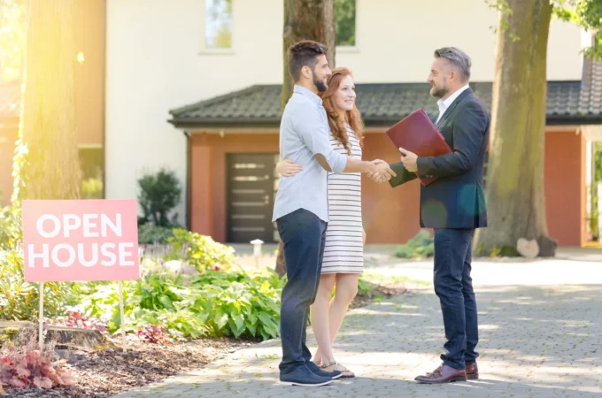 5 Tips for Attracting People to Open House as a Realtor