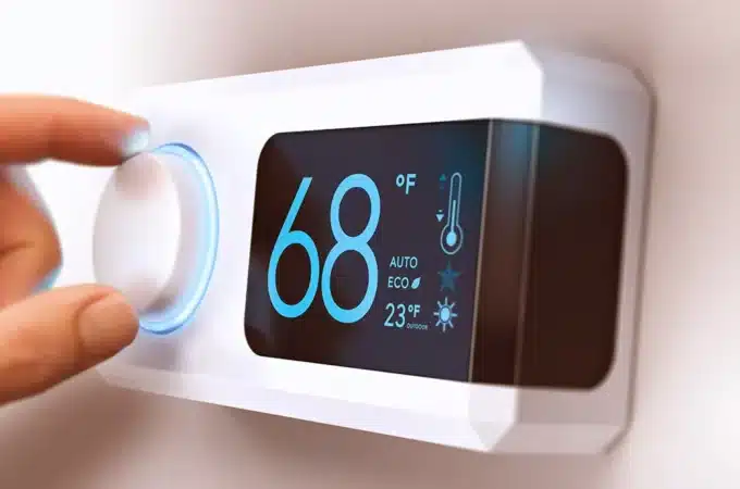 How Smart Thermostats and Heat Pumps Work Together to Optimize Home Comfort